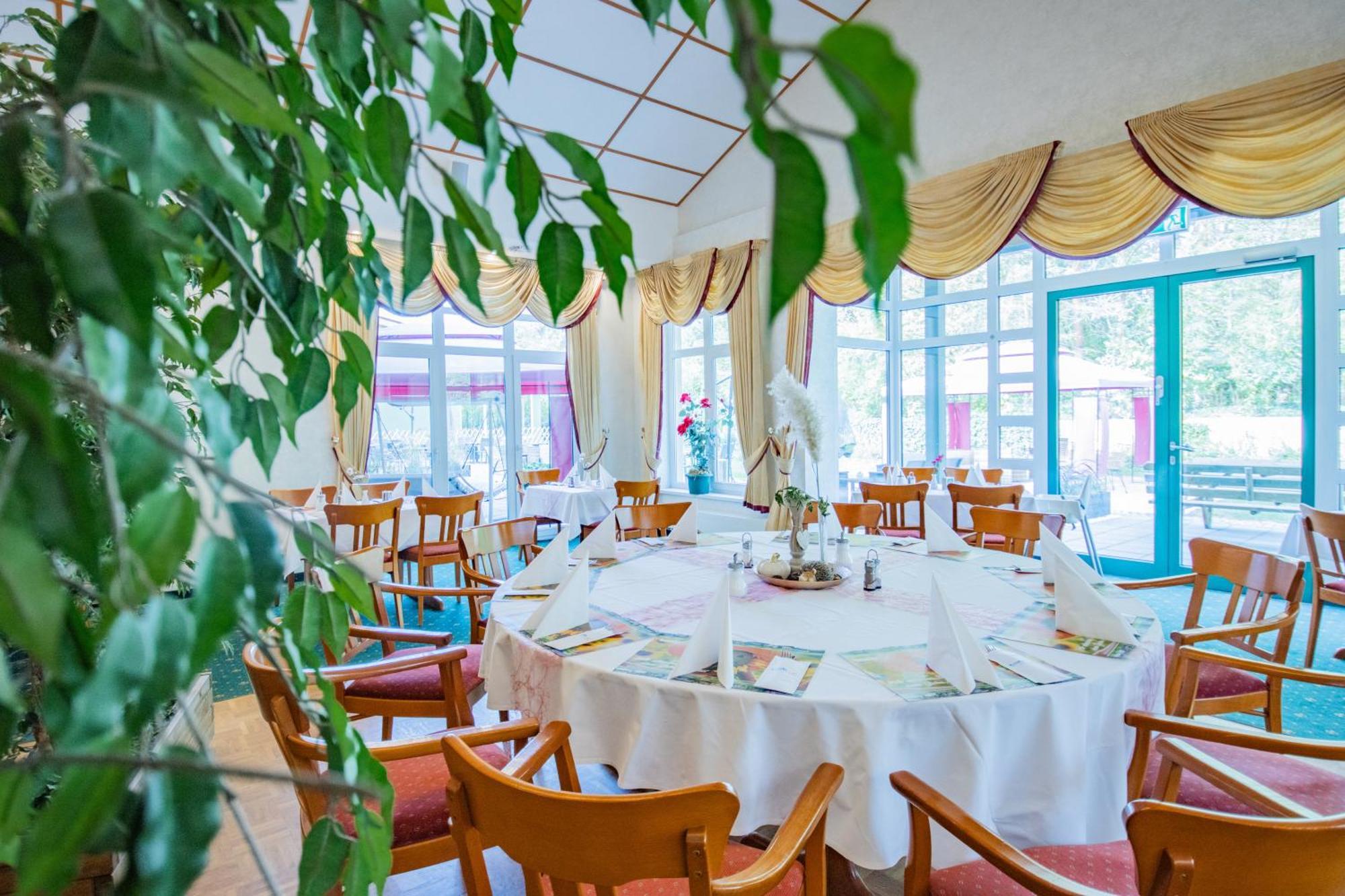 Ferien Hotel Spree-Neisse Neuhausen (Brandenburg) Exterior foto